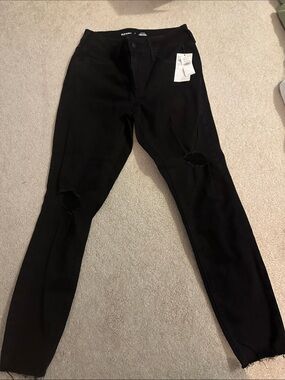 Old Navy Black Skinny Jeans with Knee Rips